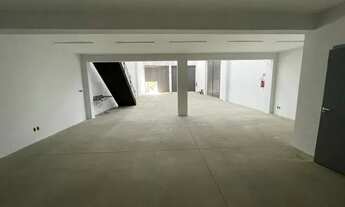 Imagem 4: Galpão/Depósito/Armazém para aluguel tem 305 metros quadrados