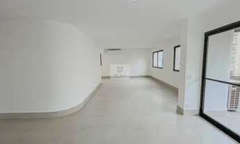 Imagem 2: Compre Apartamento Espaçoso de 220m² em Perdizes - Moderno e Bem Localizado!