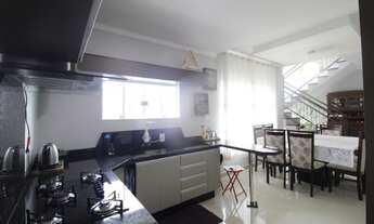 Imagem 2: Sobrado à venda, 4 quartos, Bairro Estrada Nova, Jaraguá do Sul/ SC