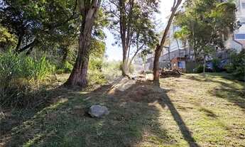 Imagem 5: Terreno em rua fechada com cancela, medindo 750 metros para construção