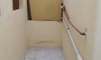 Imagem 2: Alugo quarto 3 compartimentos, R$600 - água e luz ja incluso no valor