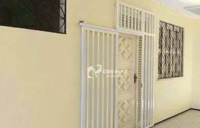 Imagem 2: Casa com 6 dormitórios à venda, 230 m² por R$ 400.000,00 - Parque Manibura - Fortaleza/CE