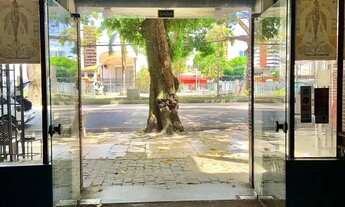 Imagem 4: Prédio comercial na Avenida Nazaré em frente à Basílica