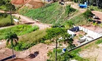 Imagem: Lote com Espaço que Você Procura