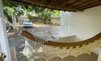 Imagem 2: Aluga-se casa com 2 quartos, sala, cozinha, banheiro e área de serviço