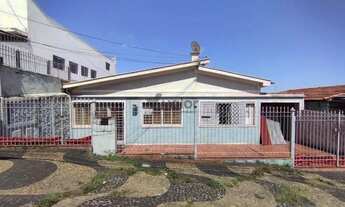 Imagem 1: Casa à venda em Campinas, Vila Joaquim Inácio, com 3 quartos, com 164 m²