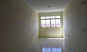 Imagem 2: Apartamento com 2 dormitórios para alugar, 50 m² por R$ 600,00/mês - Jardim Iracema - Fort