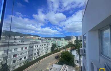 Imagem 7: Apartamento á Venda de 3 dormitórios ( 1 suíte) Semi Mobiliado - Bairro Trindade Florianóp