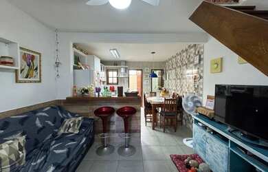 Imagem 3: Casa duplex reformada em condominio, localizada a 2 min. da Praia do Peró