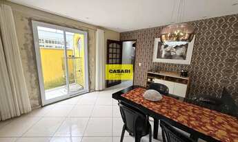 Imagem 6: Casa Alto Padrão Mobiliada com Piscina e 4 Quartos para Locação 300m² de Área Construída