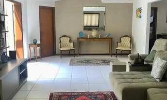 Imagem: Casa de condomínio em Rua José Guimarães