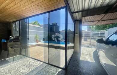 Imagem 5: Casa com piscina á venda no bairro Camobi