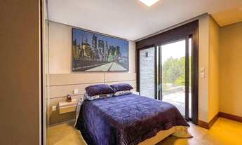 Imagem 6: Casa beira lago mobiliada e decorada com 05 suítes e piscina à venda - Condomínio Enseada