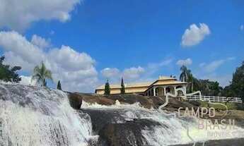 Imagem 2: Linda Fazenda cinematográfica!!! Com cachoeira e plantações