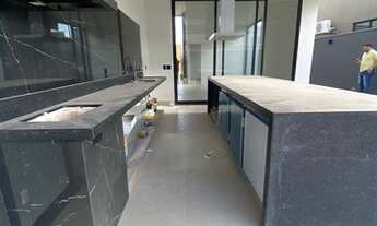 Imagem 14: Excelente casa nova a venda 240 metros quadrados com 3 quartos, 3 suítes, piscina, varanda