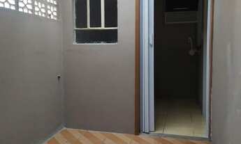 Imagem 3: Casa para venda possui 65 metros quadrados com 2 quartos em Guaraituba - Colombo - PR