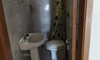 Imagem 6: Casa para venda possui 65 metros quadrados com 2 quartos em Guaraituba - Colombo - PR