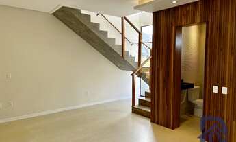 Imagem 6: Sobrado para venda possui 99 metros quadrados com 2 quartos em Ferraz - Garopaba - SC