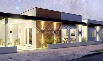 Imagem 2: Casa para venda tem 100 metros quadrados com 3 quartos em Zona Nova - Tramandaí - RS