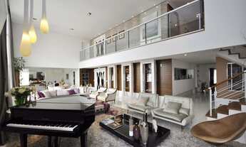 Imagem: Duplex para venda tem 741 metros quadrados