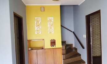 Imagem 5: Sobrado para venda tem 350 metros quadrados com 3 quartos