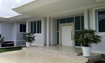 Imagem: Casa de luxo alto padrão no encontro das