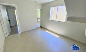 Imagem 7: Casa Geminada à Venda - 3 Quartos sendo 1 Suíte com varanda - 2 Vagas - Bairro Copacabana