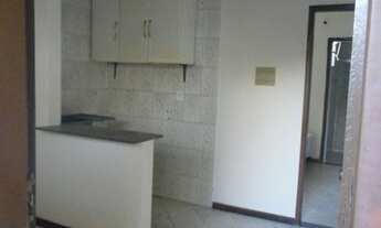 Imagem 3: Apartamento, em Pituaçu-orla garagem (portão eletrônico