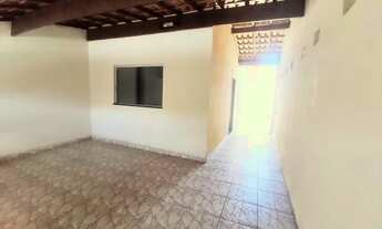 Imagem 2: Casa para venda com 2 quartos em Parque São Cristóvão/Estiva - Taubaté - SP