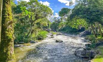 Imagem: Casa em Lumiar com acesso ao Rio Macaé