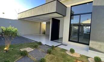 Imagem 3: Casa para venda possui 202 metros quadrados com 4 quartos em Moinho dos Ventos - Goiânia