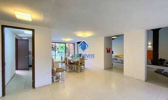 Imagem 5: Casa com 410m² distribuídos em 06 dormitórios sendo 03 suítes, 02 vagas, no bairro Praia G