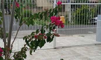 Imagem: Casa com 02 dormitorios, 01 Banheiro social