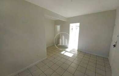 Imagem 2: Apartamento com 3 dormitórios à venda, 68 m² por R$ 330.000,00 - Capoeiras - Florianópolis