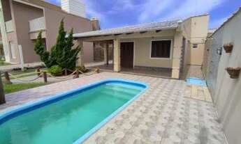 Imagem: Excelente casa com piscina e quiosque em