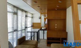 Imagem: FLAT DUPLEX - CAMPO BELO - SP