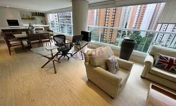 Imagem 2: Apartamento para aluguel com 335 metros quadrados com 4 quartos em Vila Uberabinha - São P