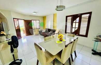 Imagem 8: Casa Térrea com ótimo espaço interno no Green Clube