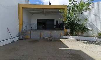 Imagem 6: Galpão logístico estruturado com doca ás margens da avenida de contorno - Feira de Santana