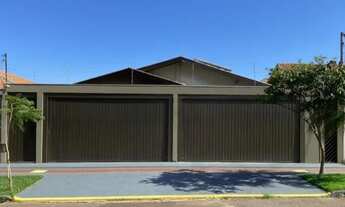 Imagem: Casa à venda no B. Santa fé - 4 quartos