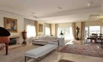 Imagem 2: Sobrado para aluguel e venda possui 850 metros quadrados com 8 quartos