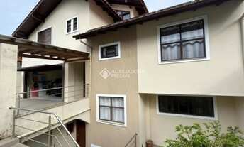 Imagem: Casa residencial à venda no bairro Itacorubi