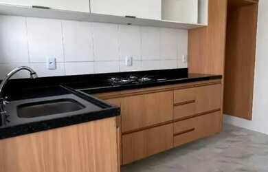 Imagem 6: Casa 2 Dormitórios. Parque 10. Atrás do Batatão da carne