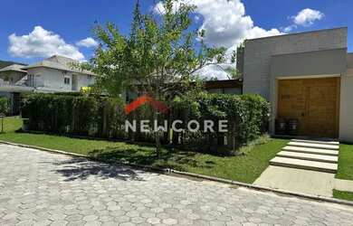 Imagem: Casa de condomínio em Estrada Beija-flor