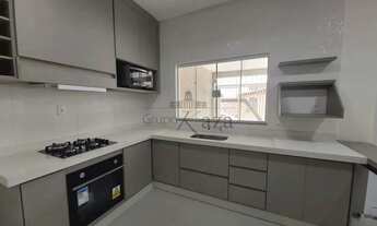 Imagem 4: Oportunidade - Casa - Bosque dos Eucaliptos - 3 Dormitórios - 250m²