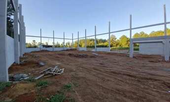 Imagem 4: Pavilhão Comercial com 700m² na Costa do Ipiranga ? O Espaço Perfeito para Seu Negócio