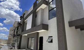 Imagem: SOBRADO TRIPLEX NOVO - INTERNO - À VENDA