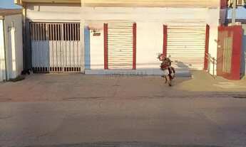 Imagem: Sobradinho na avenida principal Av. Torquato