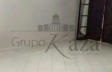 Imagem 2: Oportunidade - Casa Térrea - Bosque dos Eucaliptos - 3 Dormitórios - 80m²