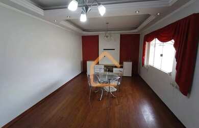 Imagem 4: Casa com 3 dormitórios à venda, 220 m² por R$ 890.000,00 - São Carlos - Pouso Alegre/MG